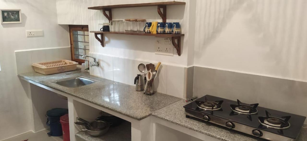 פונדיצ'רי Isai Ambalam Guest House מראה חיצוני תמונה