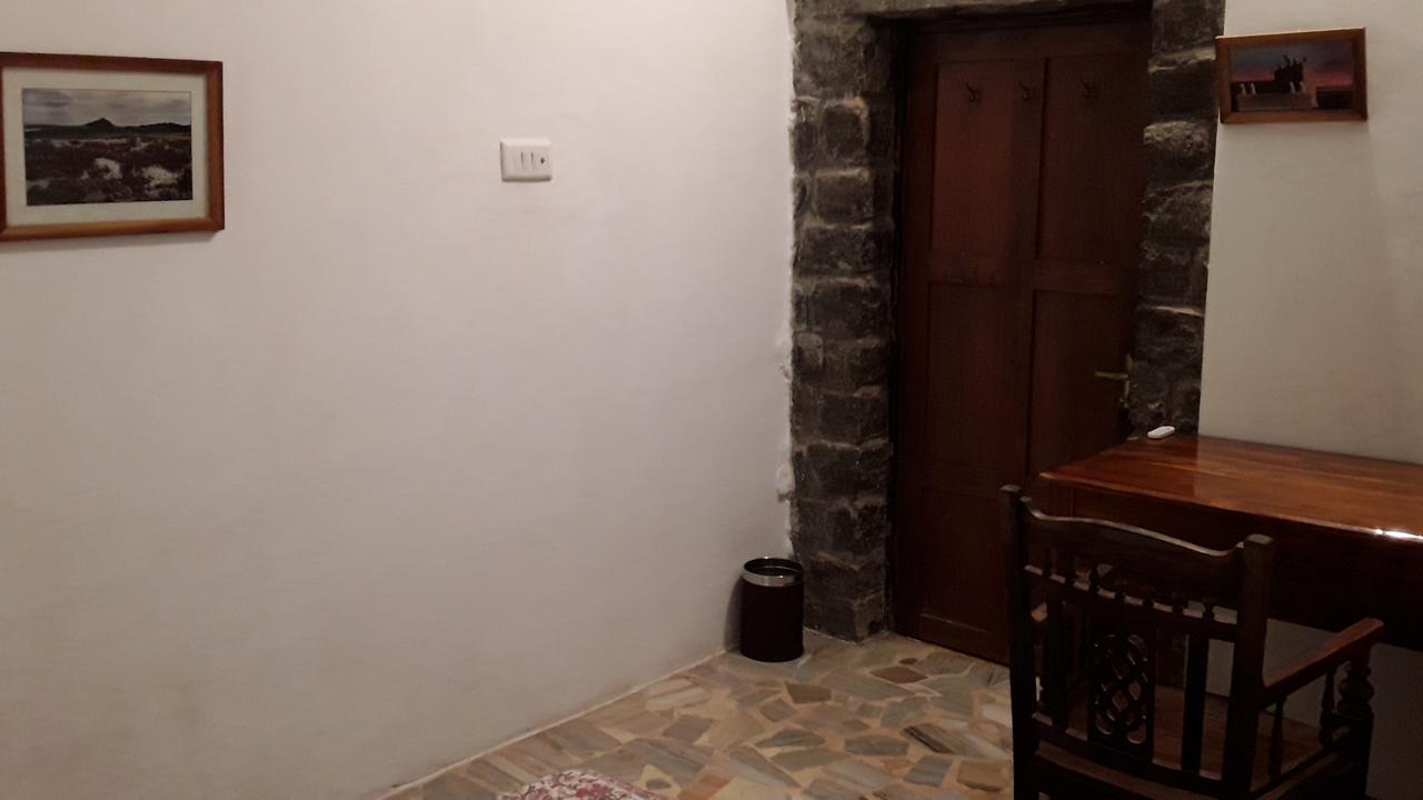 פונדיצ'רי Isai Ambalam Guest House מראה חיצוני תמונה