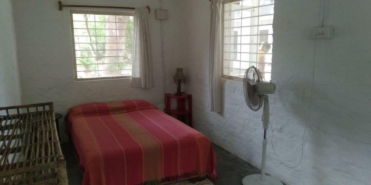 פונדיצ'רי Isai Ambalam Guest House מראה חיצוני תמונה